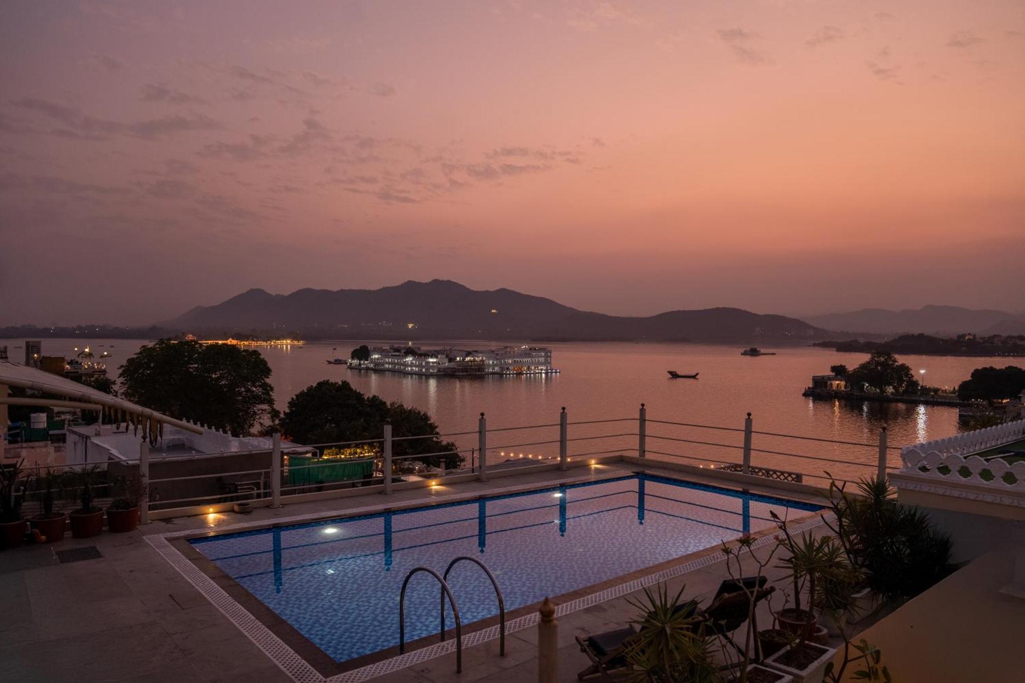 Hotel Udaigarh - Udaipur Extérieur photo